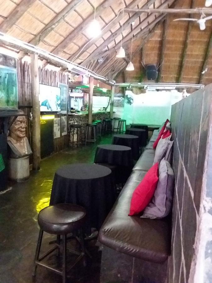 مافكينج Larona Inn المظهر الخارجي الصورة